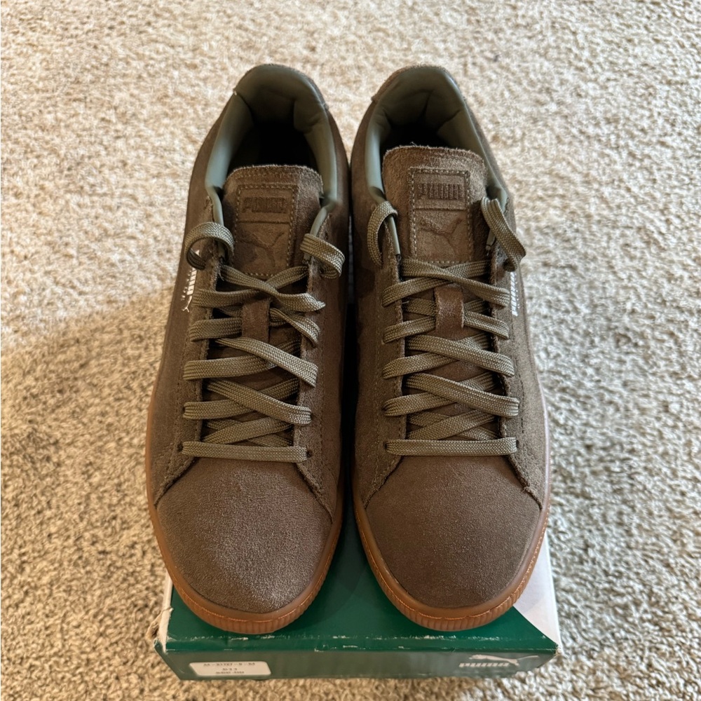 Puma Suede Sneakers Size 9